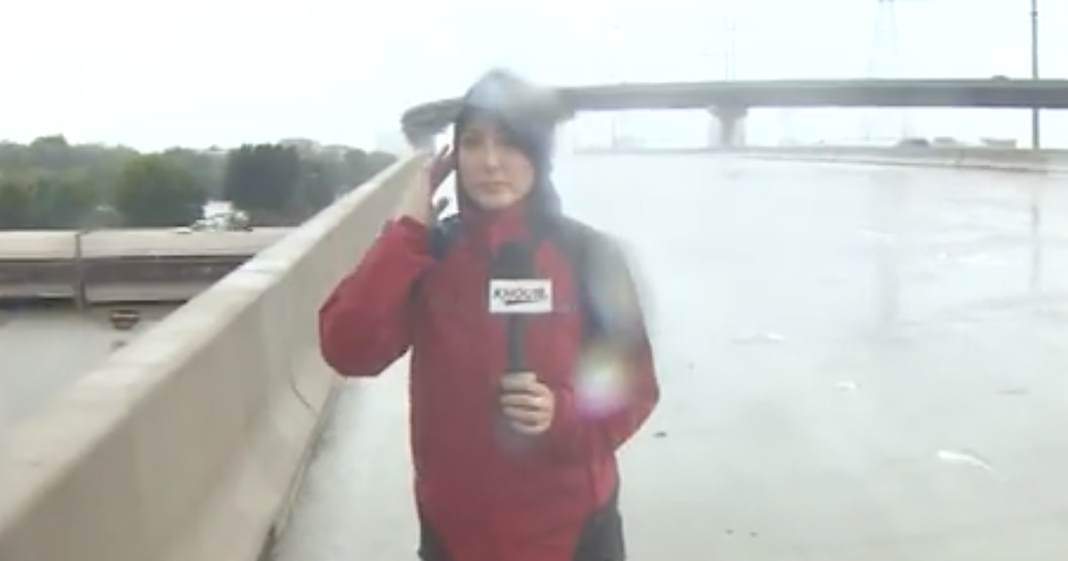 Reporter helps rescue man caught in Harvey flooding, while live on air