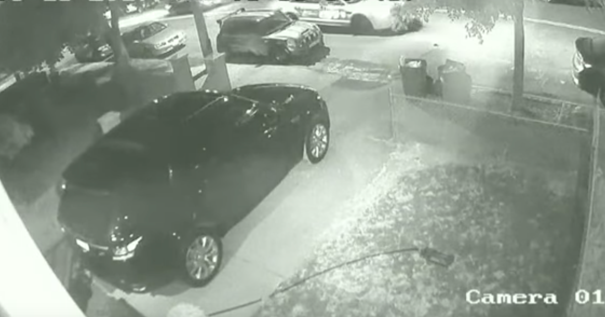 Bad driver blocks a driveway, gets a huge dose of instant karma