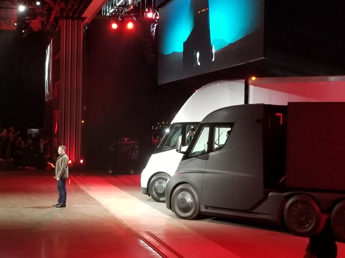 Elon Musk Channels Knight Rider With His Roadster-Semi Reveal