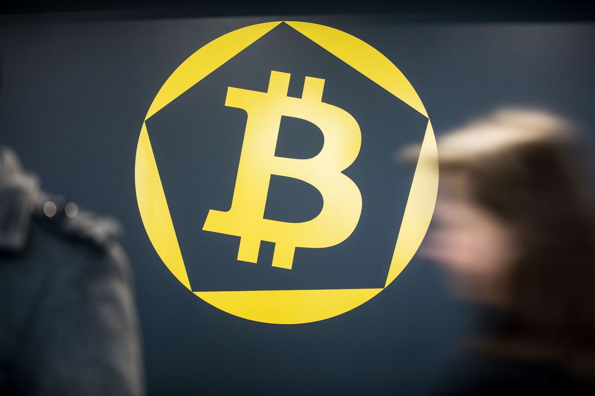 What Bitcoin Watchers Are Saying After the Surge Past $10,000