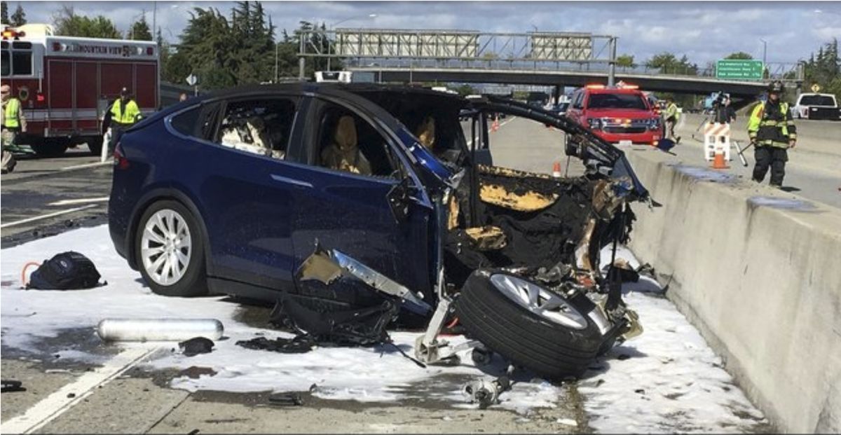 Tesla Driver Died Using Autopilot, With Hands Off Steering Wheel